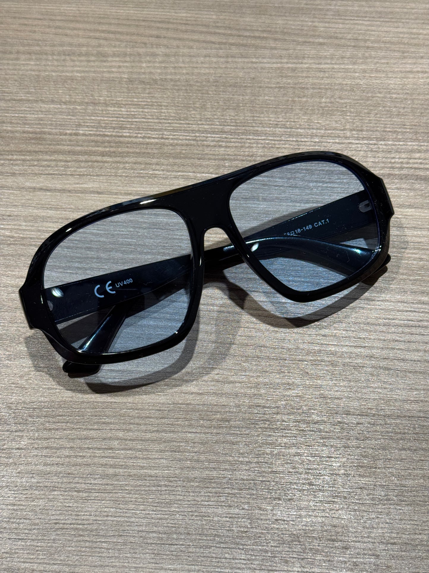 Occhiale nero lent celeste