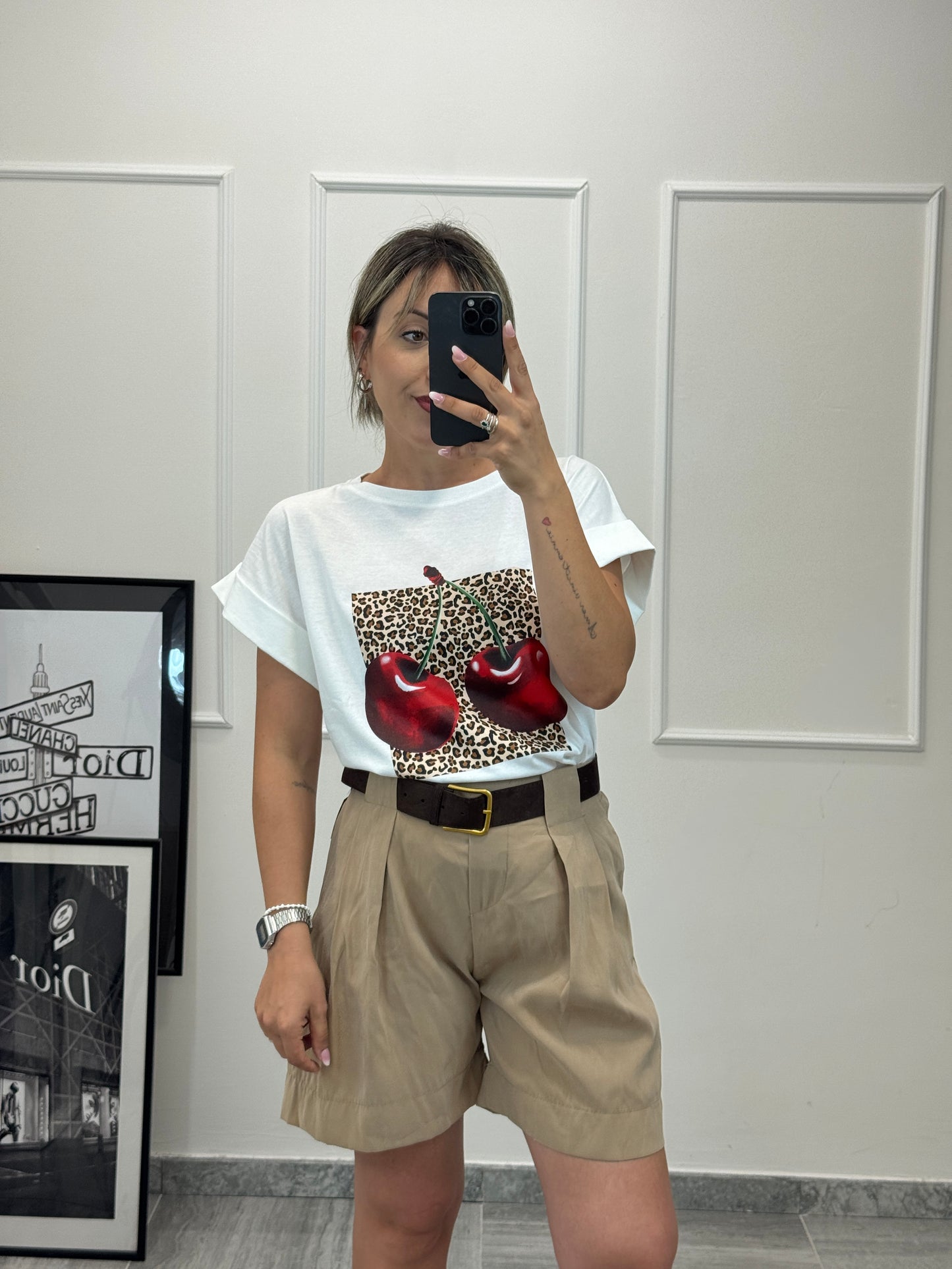T-shirt cherry Leo
