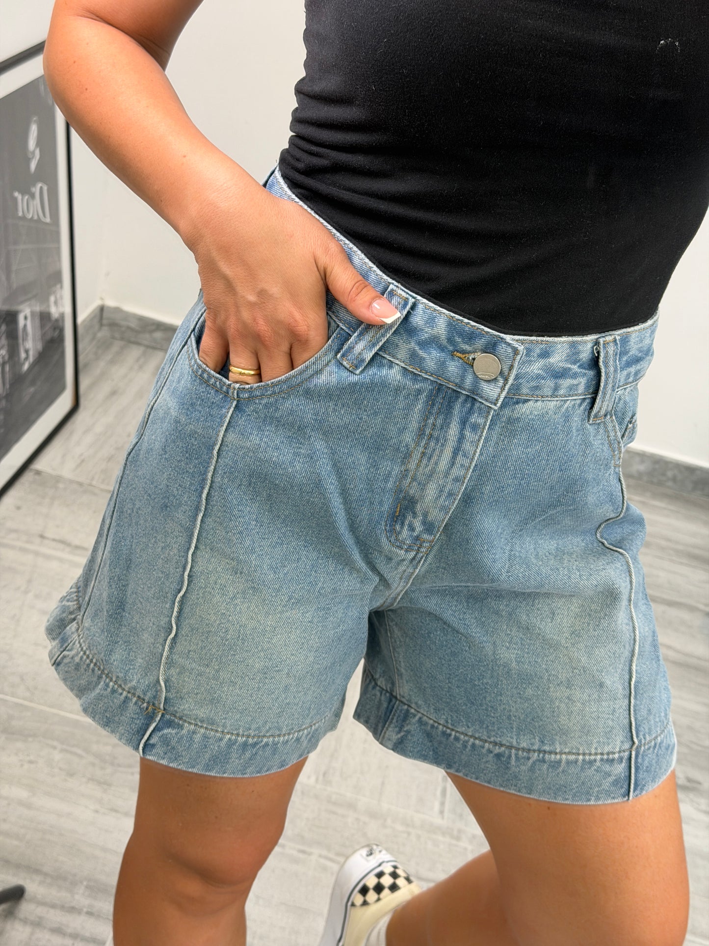 Short S22043