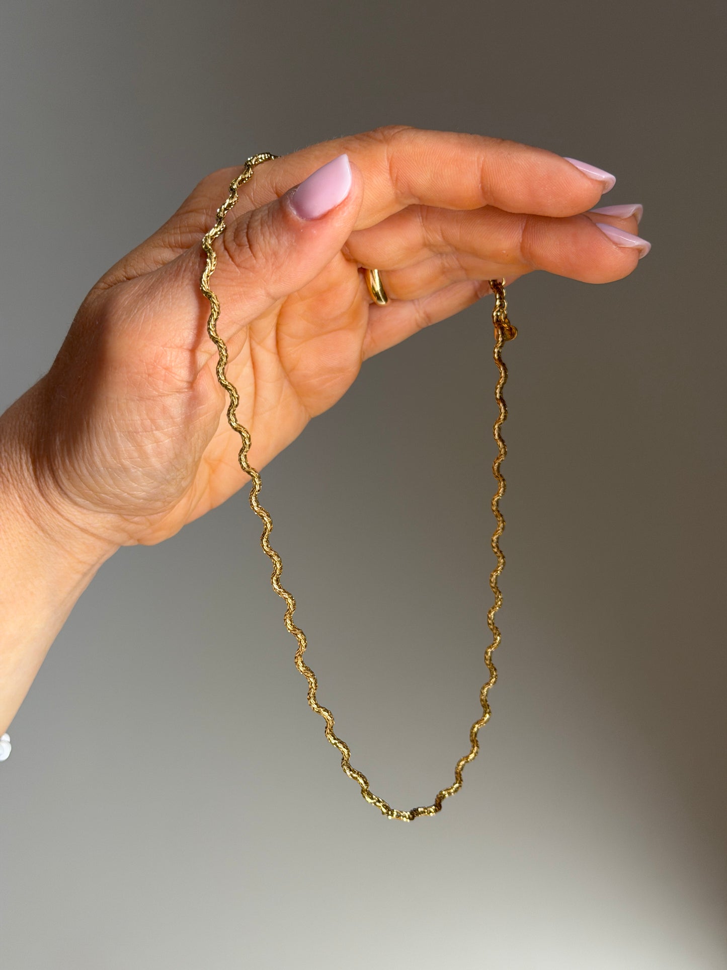 Collana chocker onde