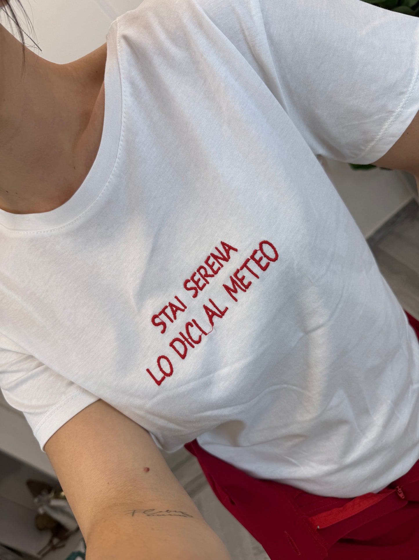 T-shirt “Stai serena” red