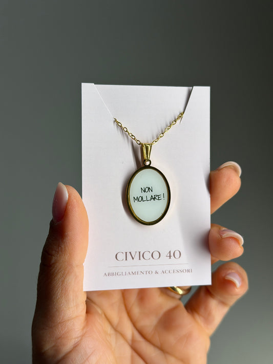Collana “non mollare”