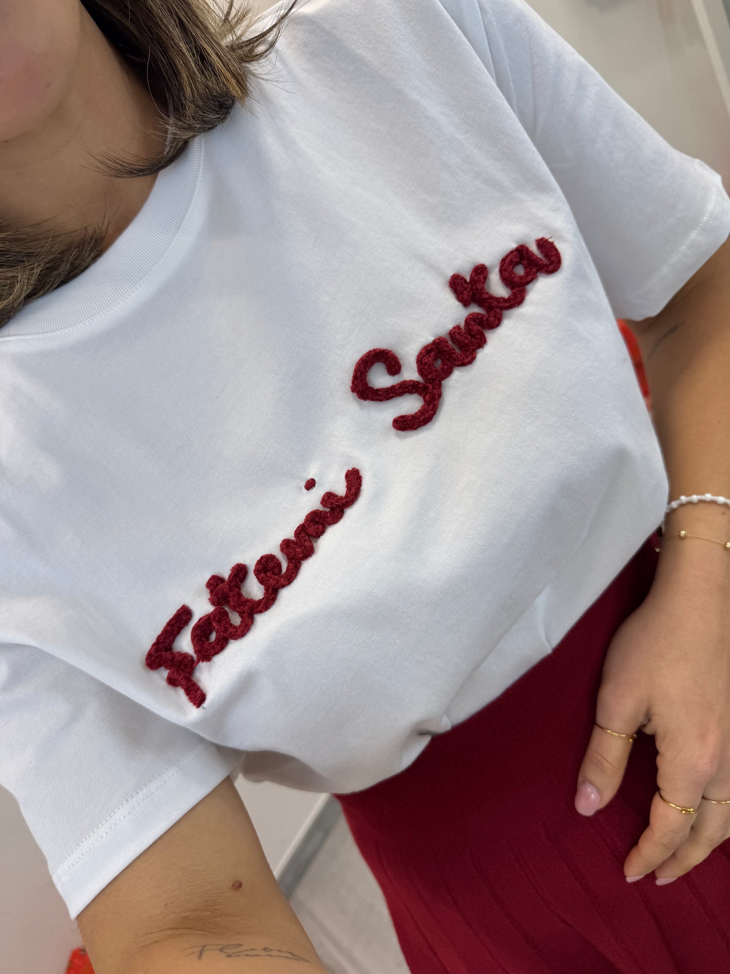 T-shirt lumina “fatemi santa”