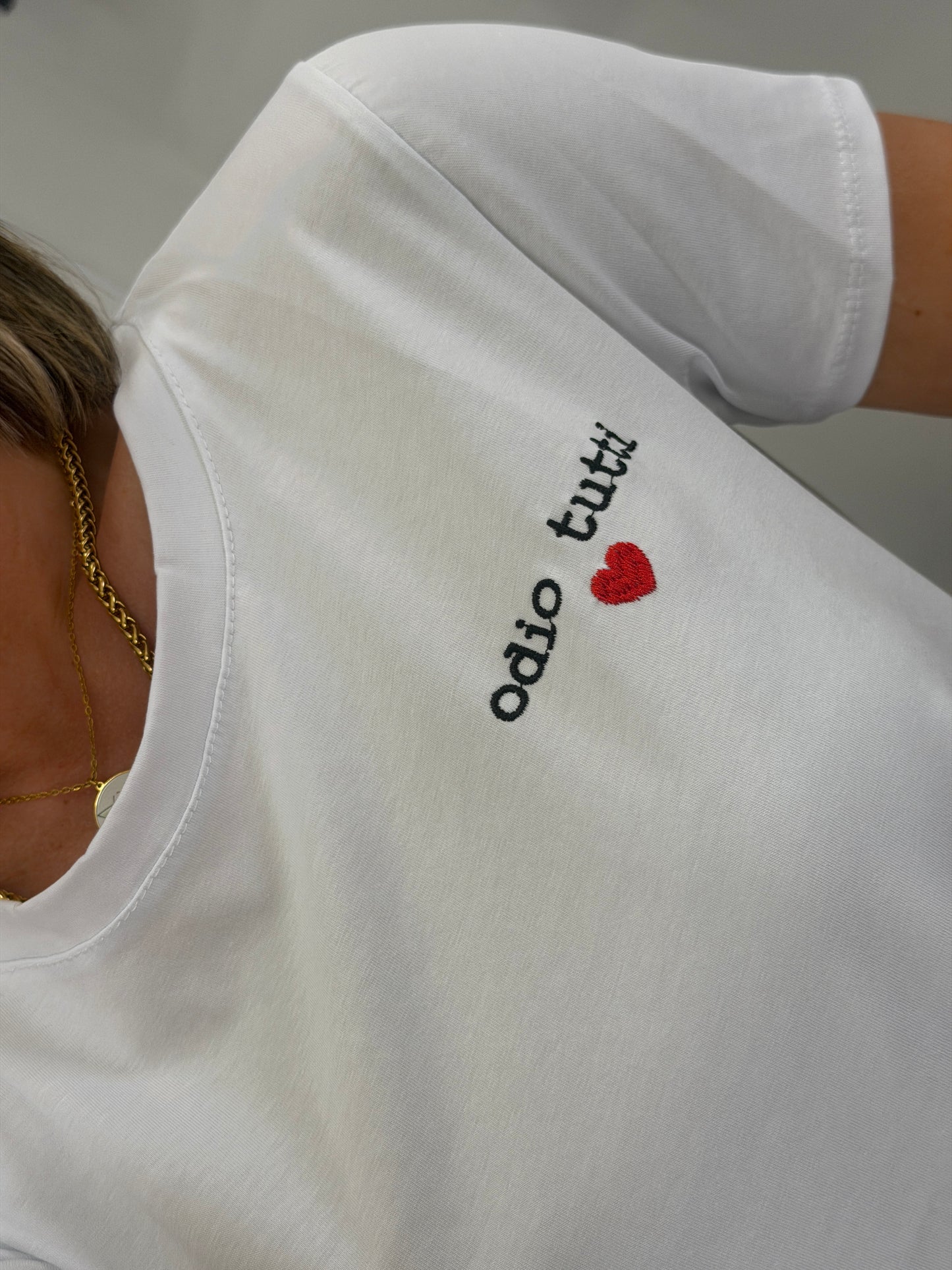 T-shirt Odio Tutti