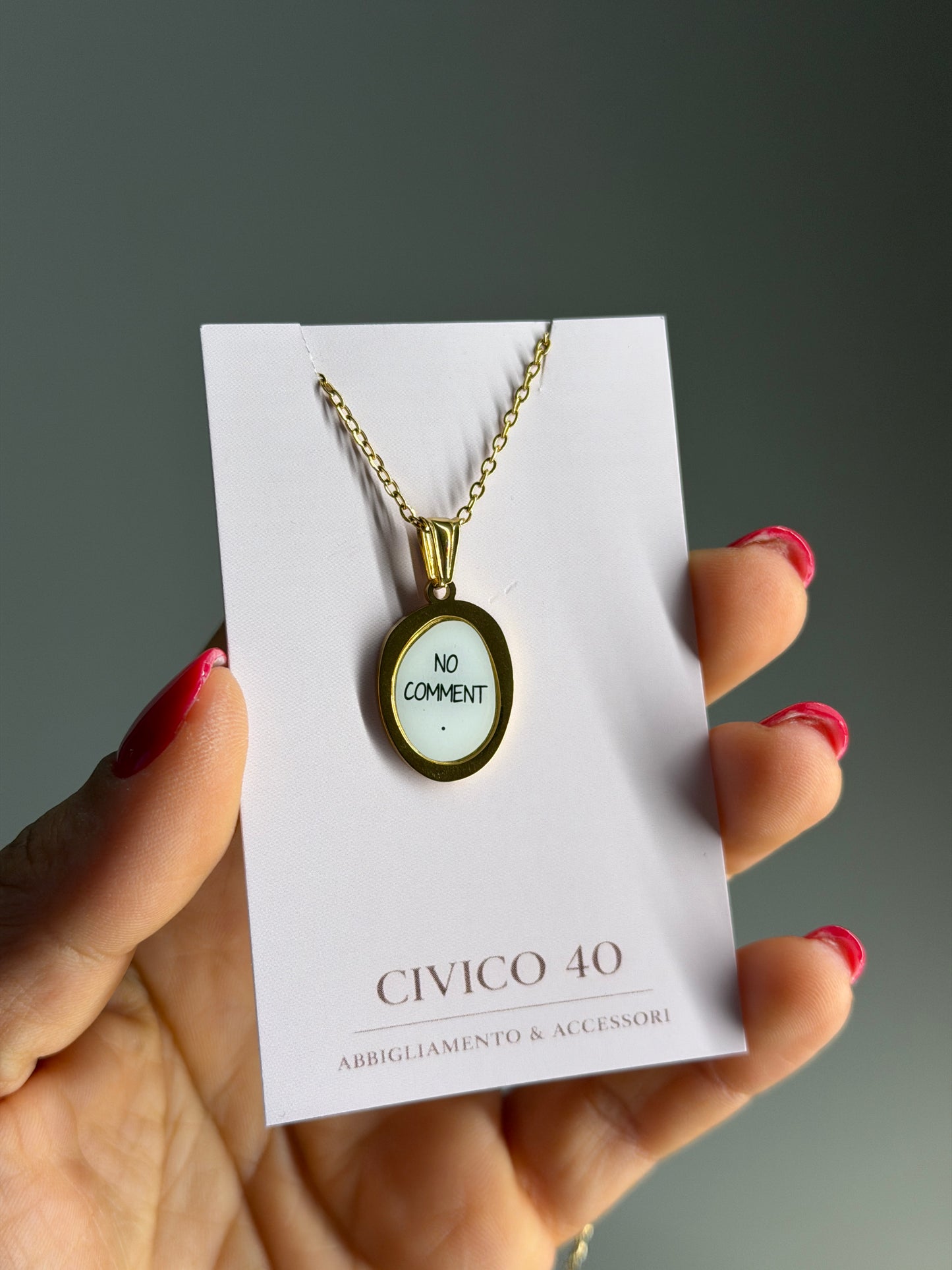 Collana “no comment”