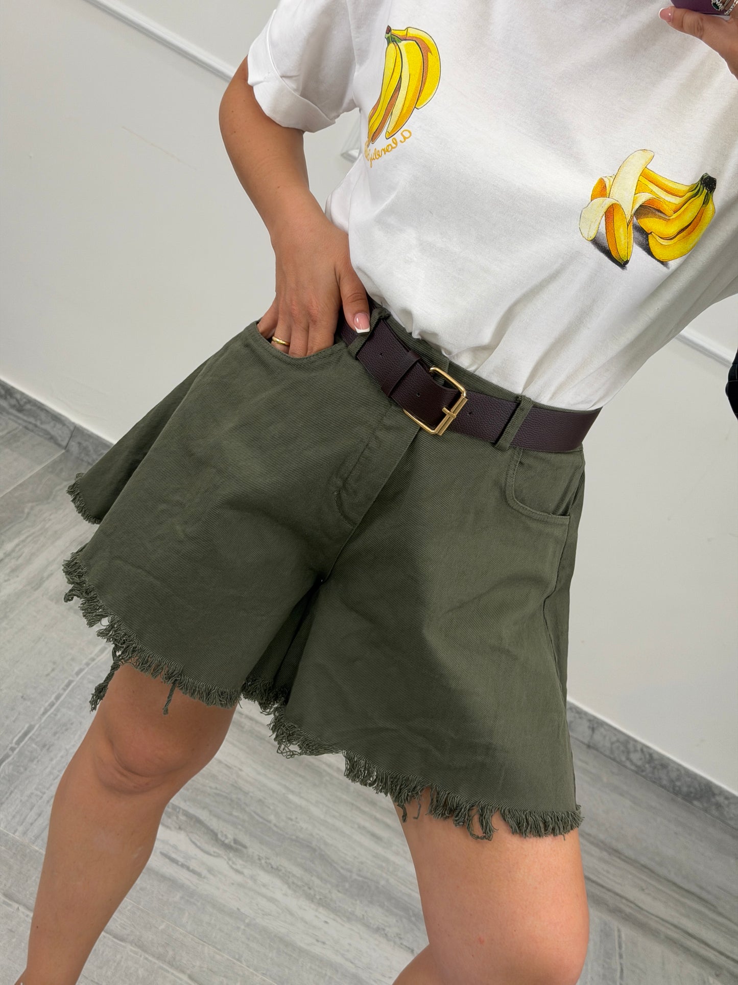 Short Lucilla